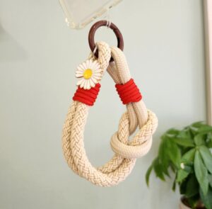 10. Beige & Pendant