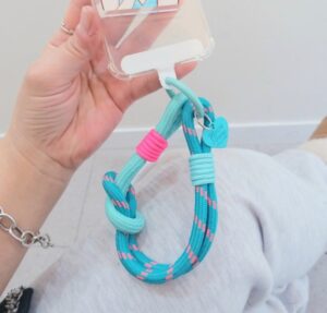 13. Mint Color & Pendant