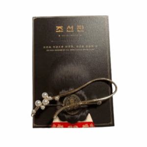 Pin of Joseon Pearl Blossom Brooch – Korean Traditional Floral Souvenir Pin with Pearl Detail, Hypoallergenic Elegant Accessory